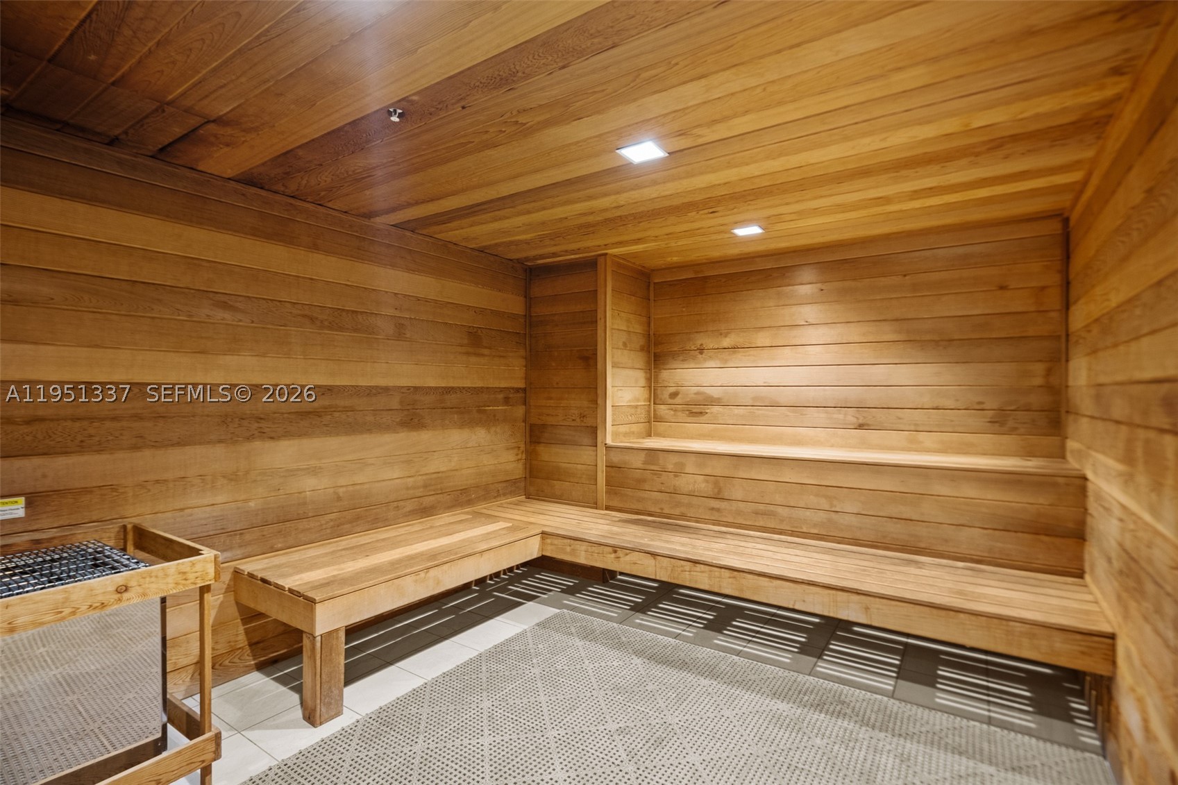 OLYMPUS CONDO PHASE - Residential