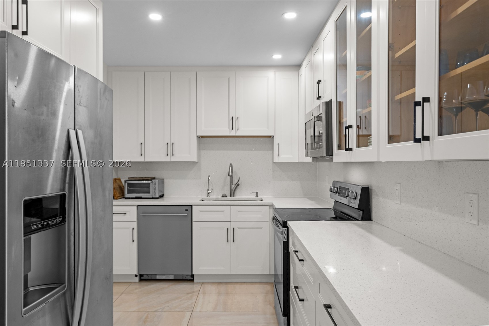OLYMPUS CONDO PHASE - Residential