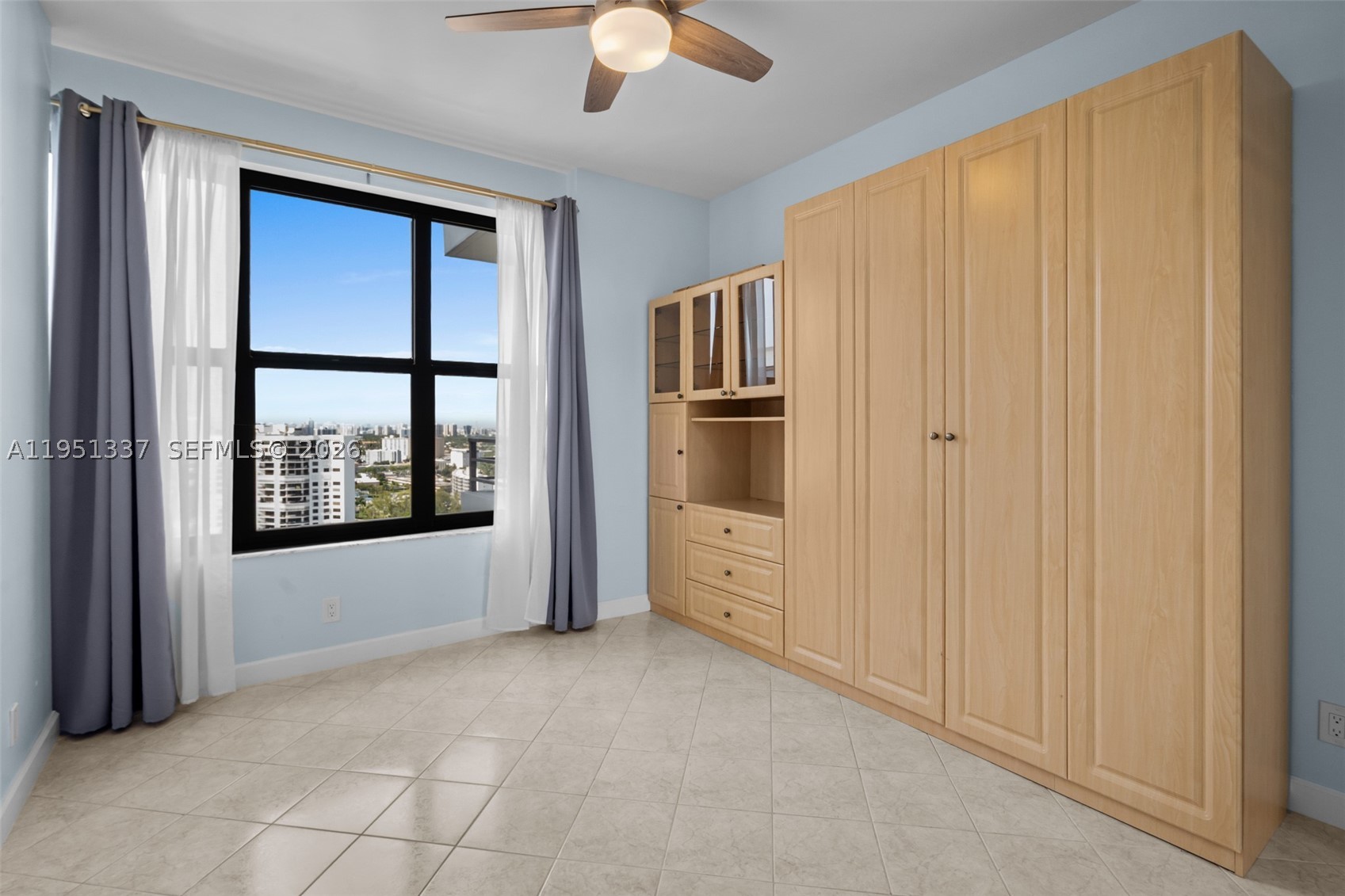 OLYMPUS CONDO PHASE - Residential