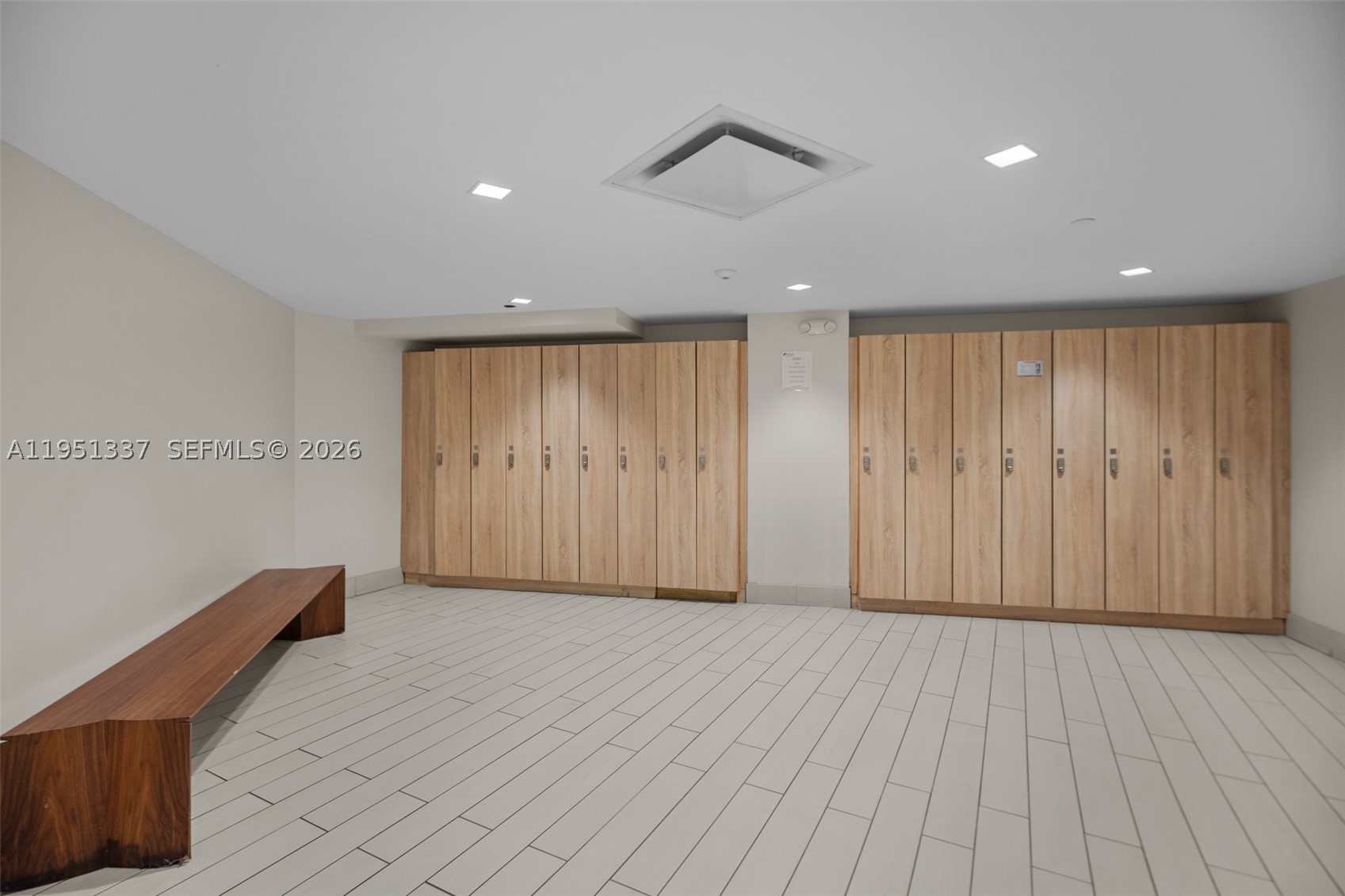 OLYMPUS CONDO PHASE - Residential