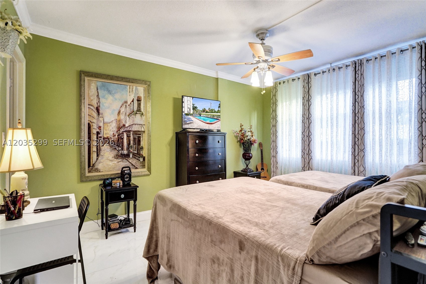 GOLDEN VIEW CONDO - Residential