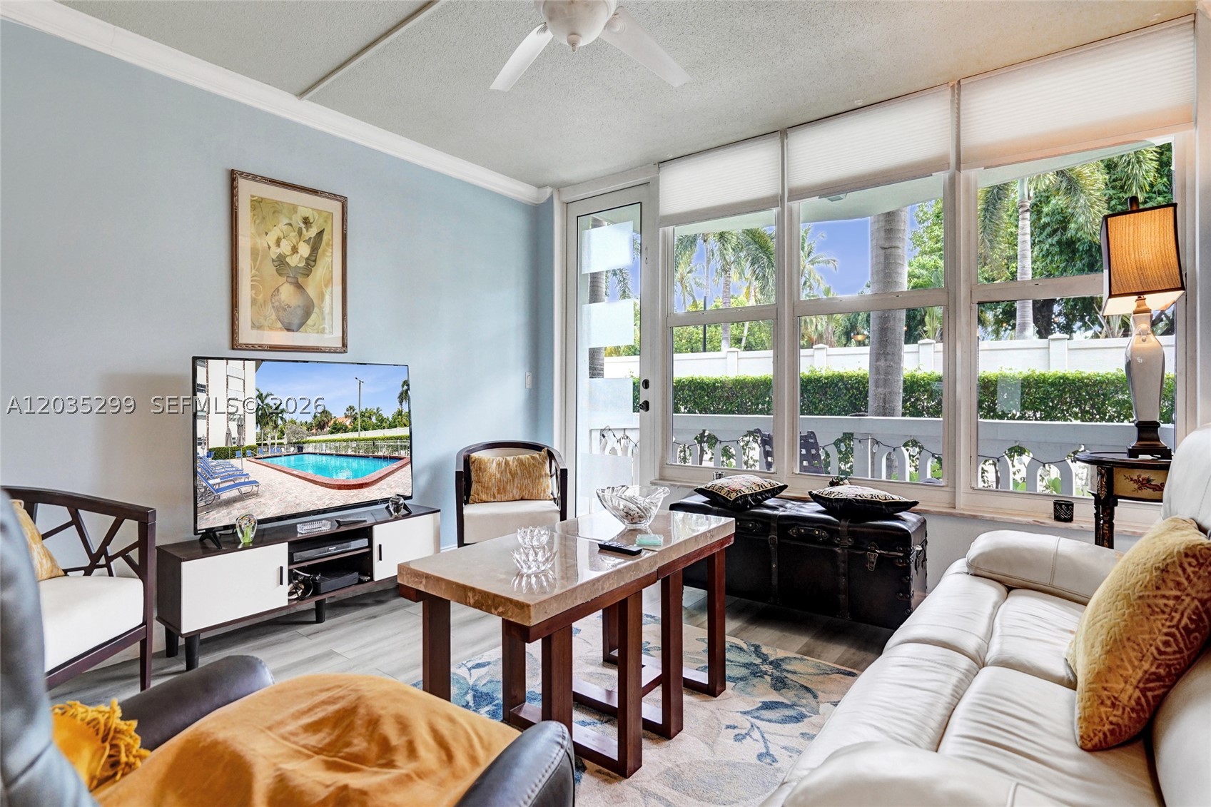GOLDEN VIEW CONDO - Residential