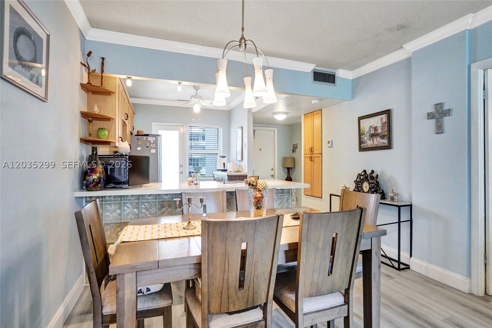 GOLDEN VIEW CONDO - Residential