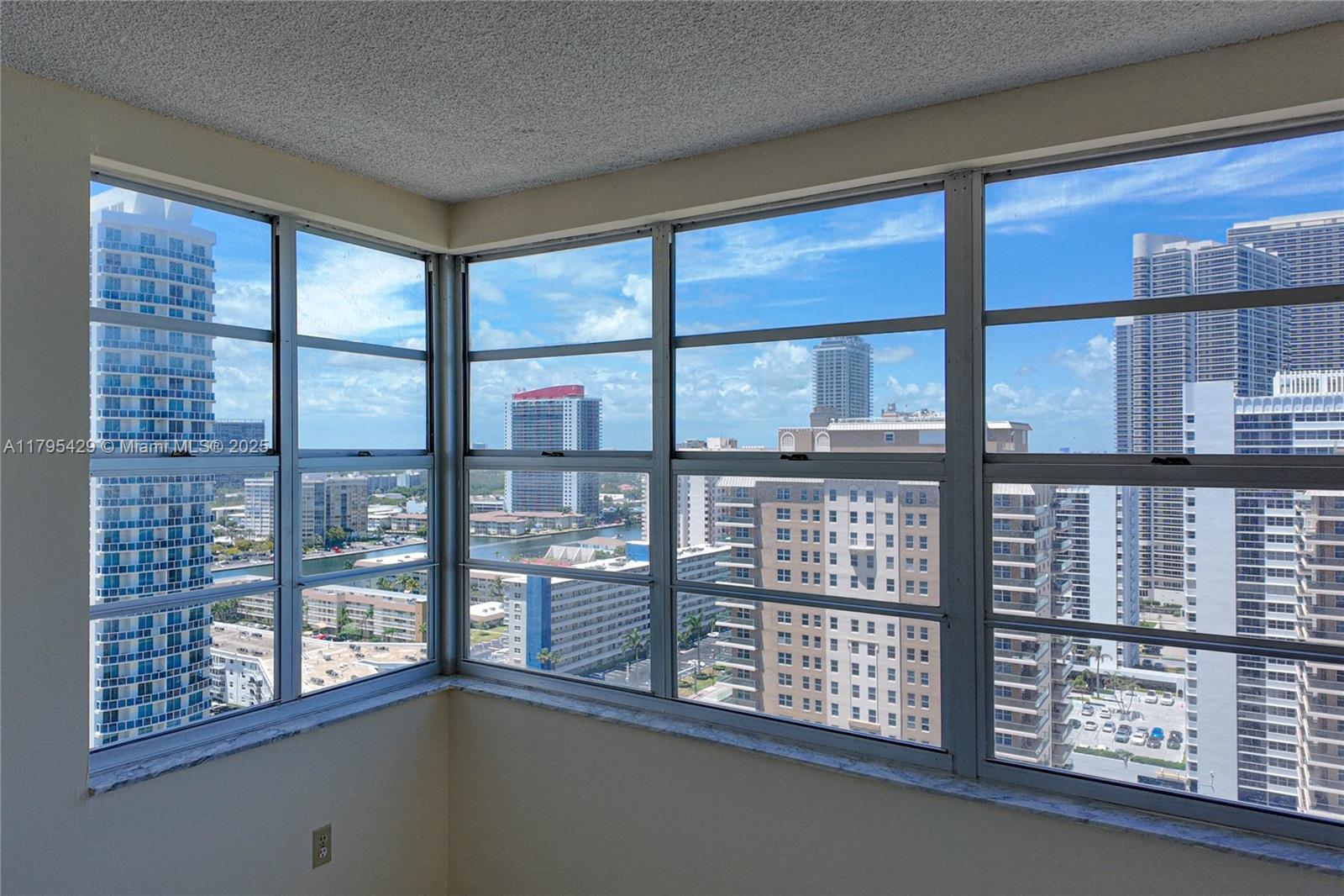 HEMISPHERES CONDO - Residential Lease