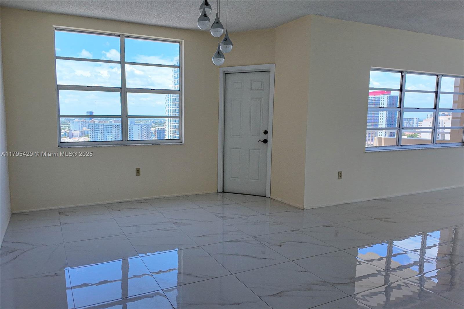 HEMISPHERES CONDO - Residential Lease
