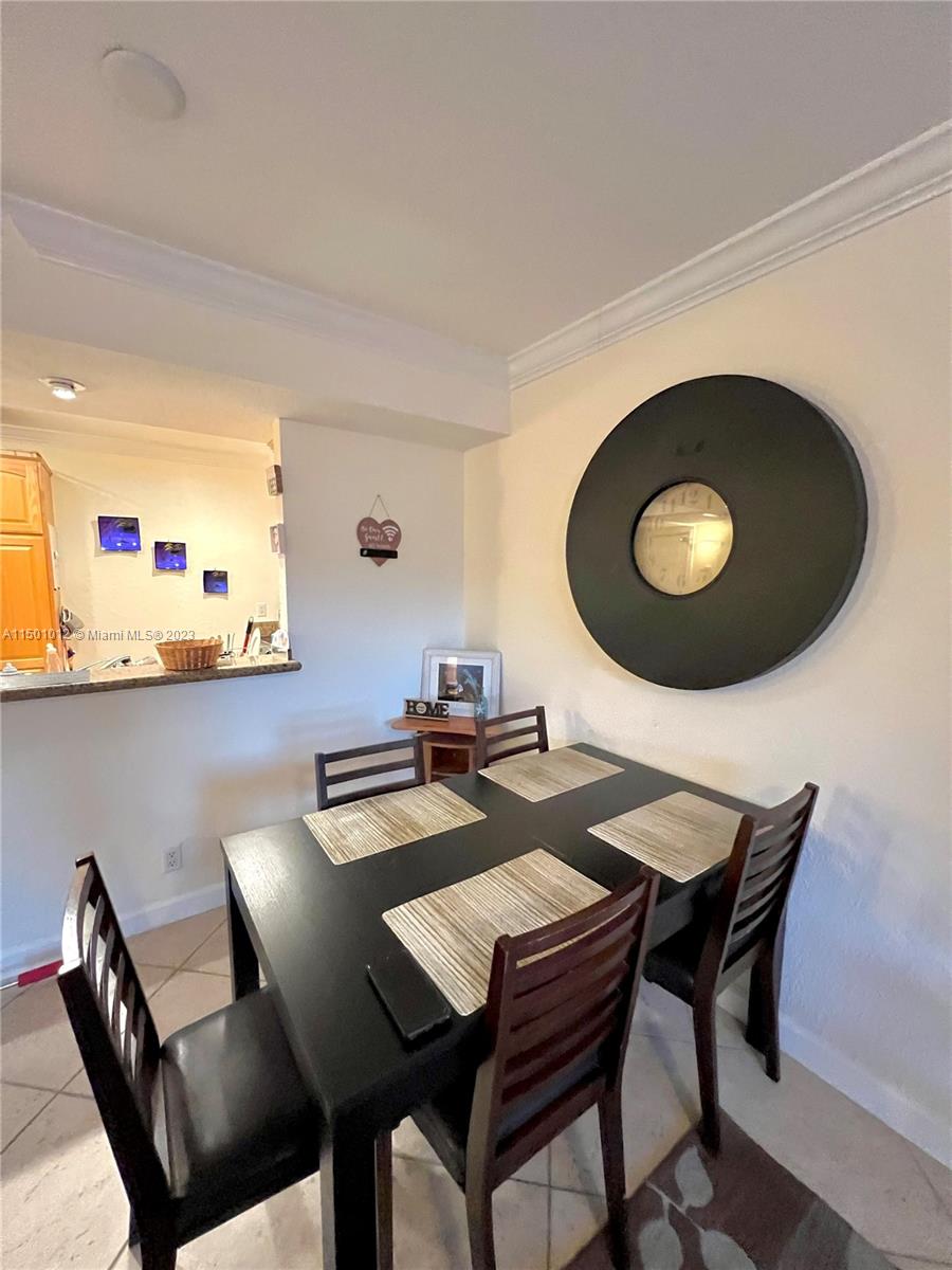 PINE CREST VILLAGE I AT V - Residential Lease