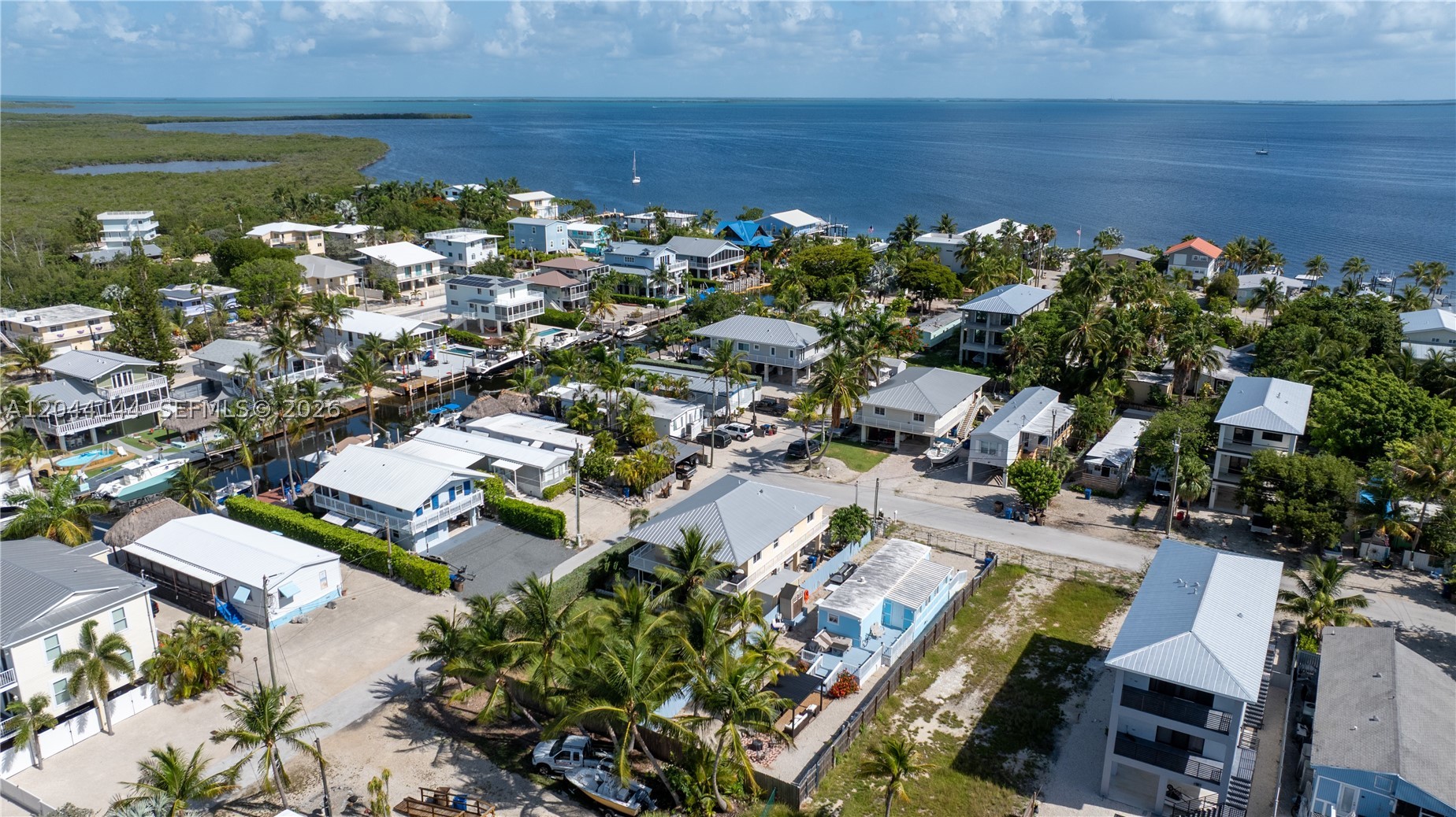 BERMUDA SHORES - Residential