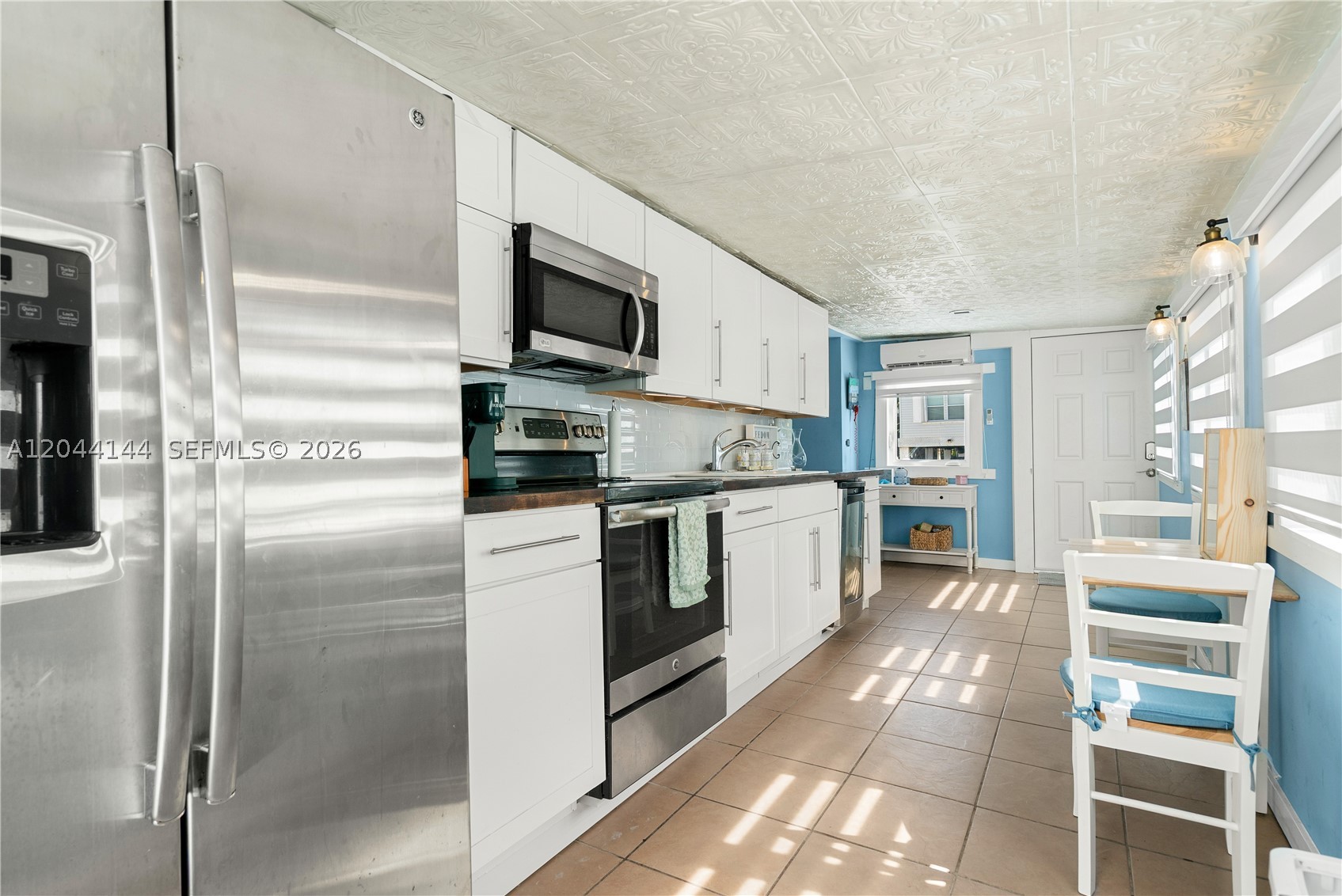 BERMUDA SHORES - Residential