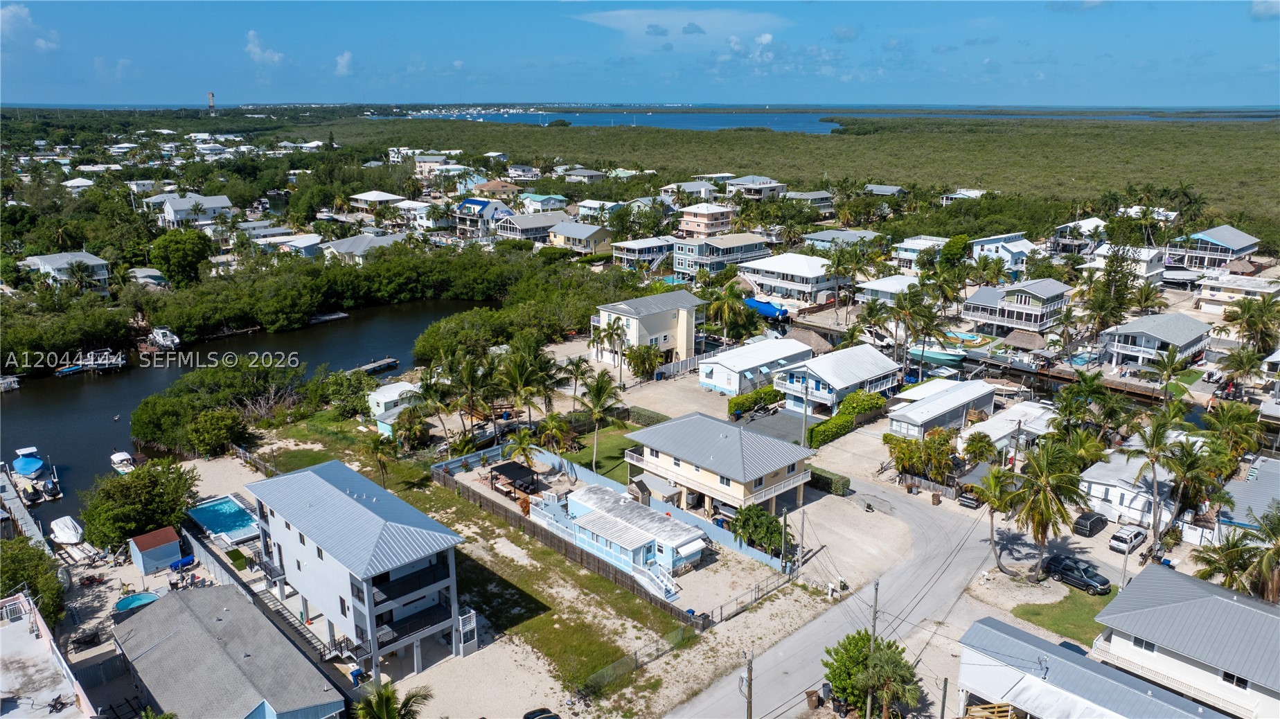 BERMUDA SHORES - Residential