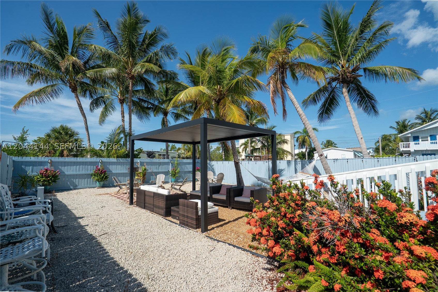 BERMUDA SHORES - Residential