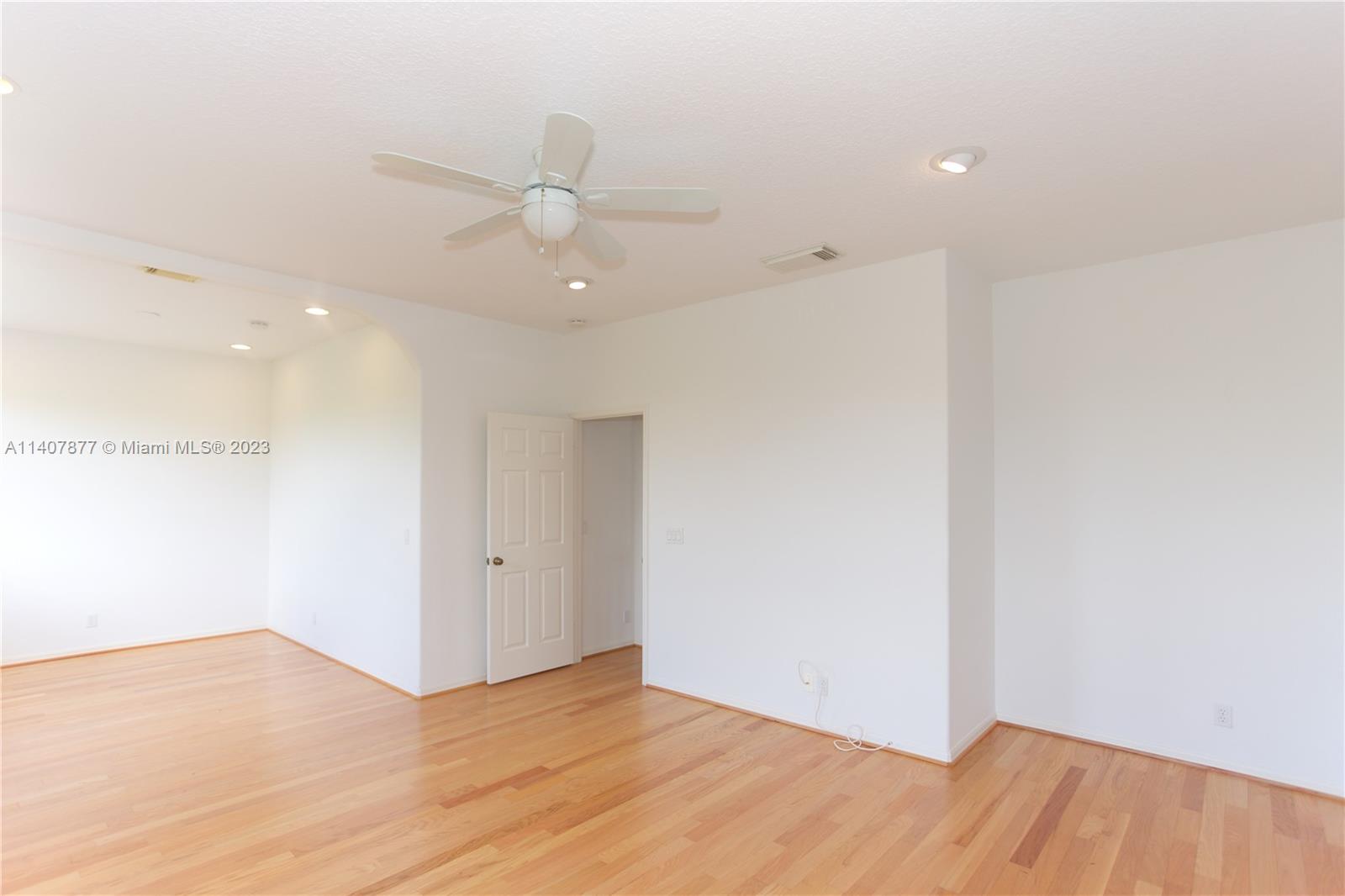 MAPLE RIDGE - Residential Lease