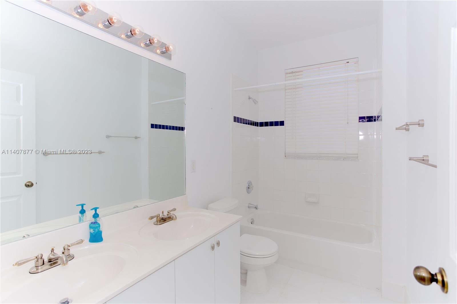 MAPLE RIDGE - Residential Lease