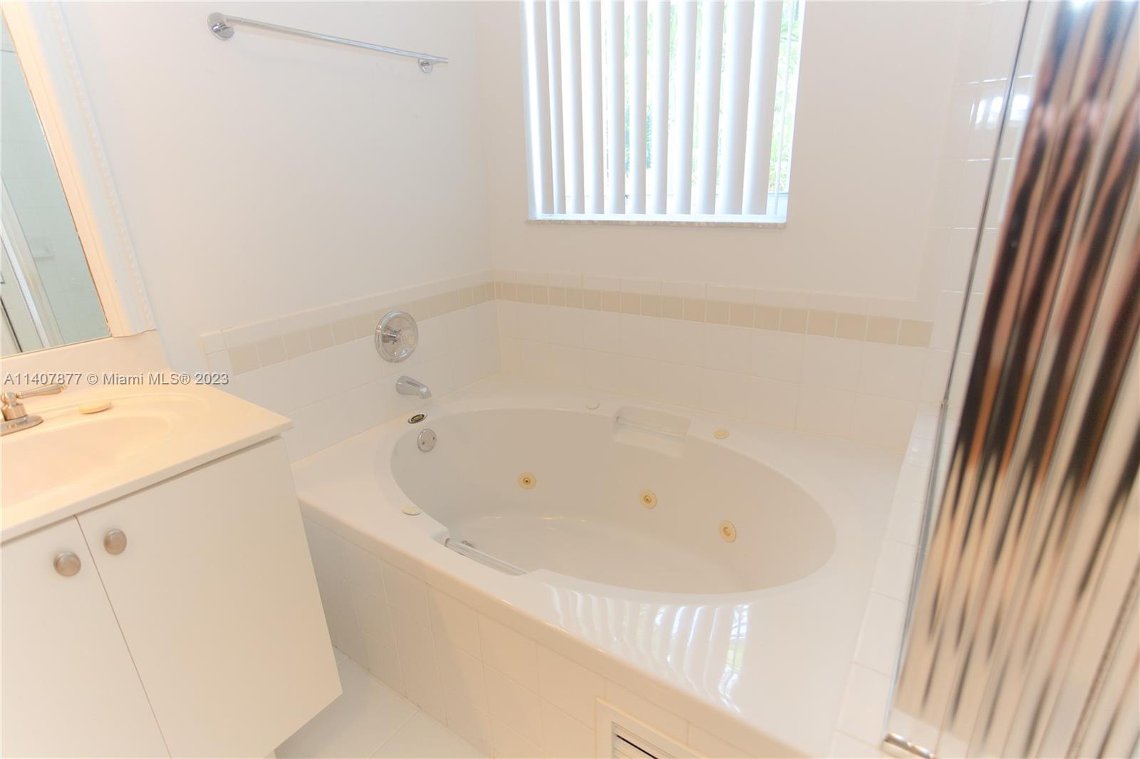 MAPLE RIDGE - Residential Lease