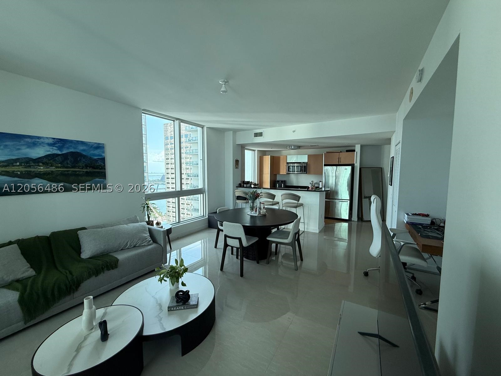 MET 1 CONDO - Residential