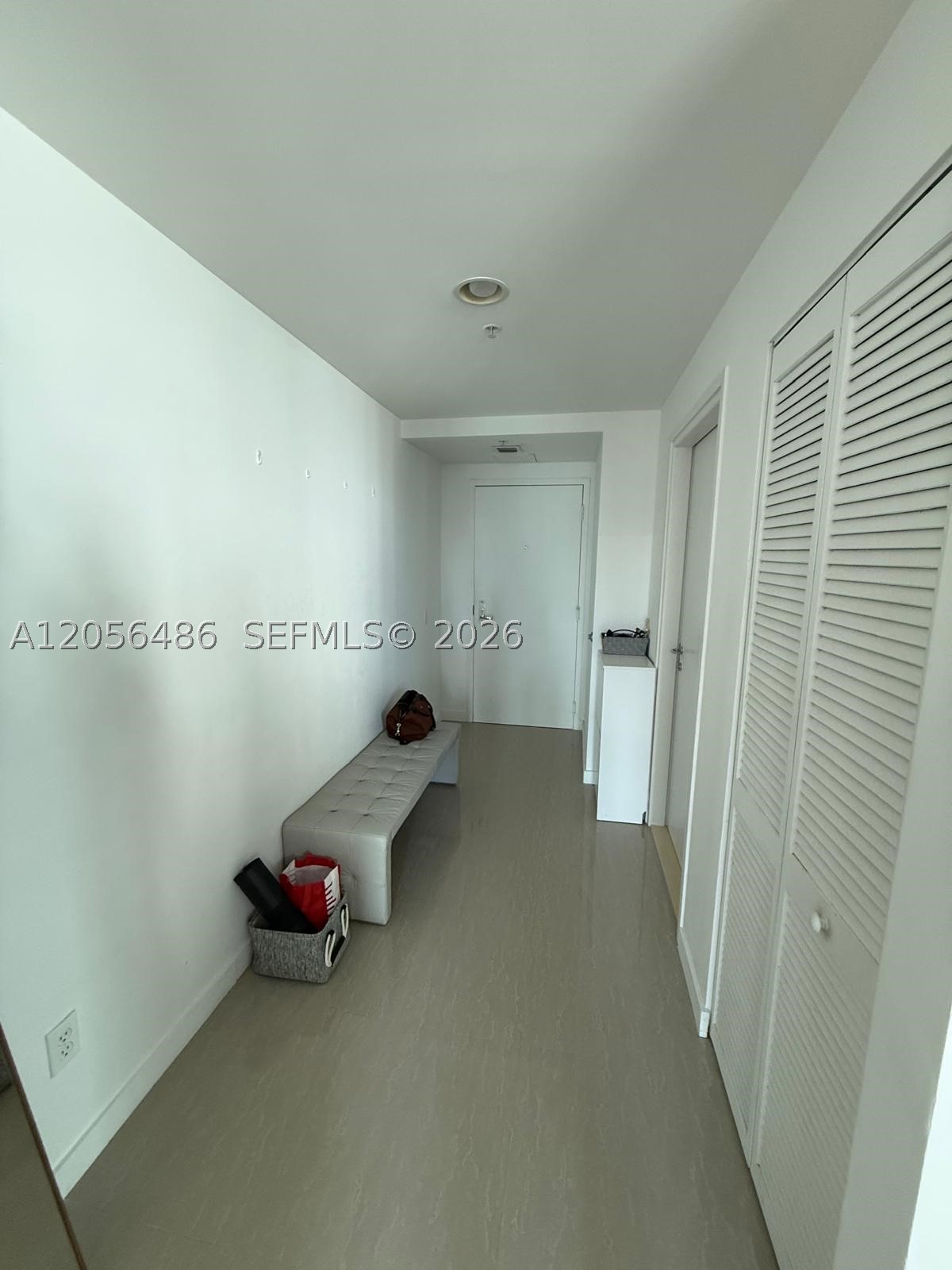MET 1 CONDO - Residential