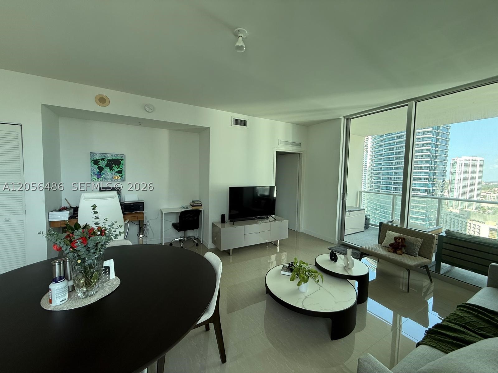 MET 1 CONDO - Residential