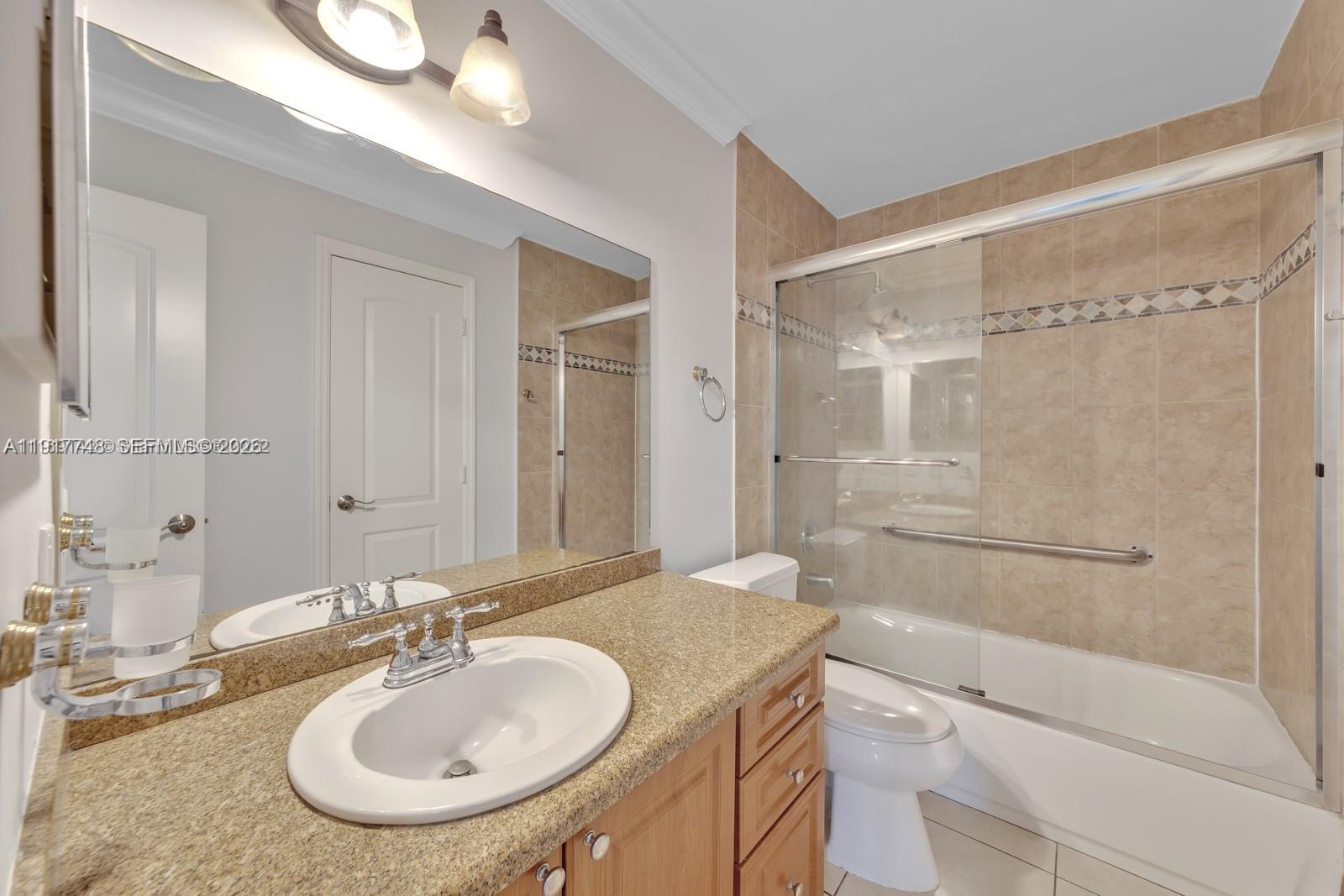 LAKE POINTE - Residential