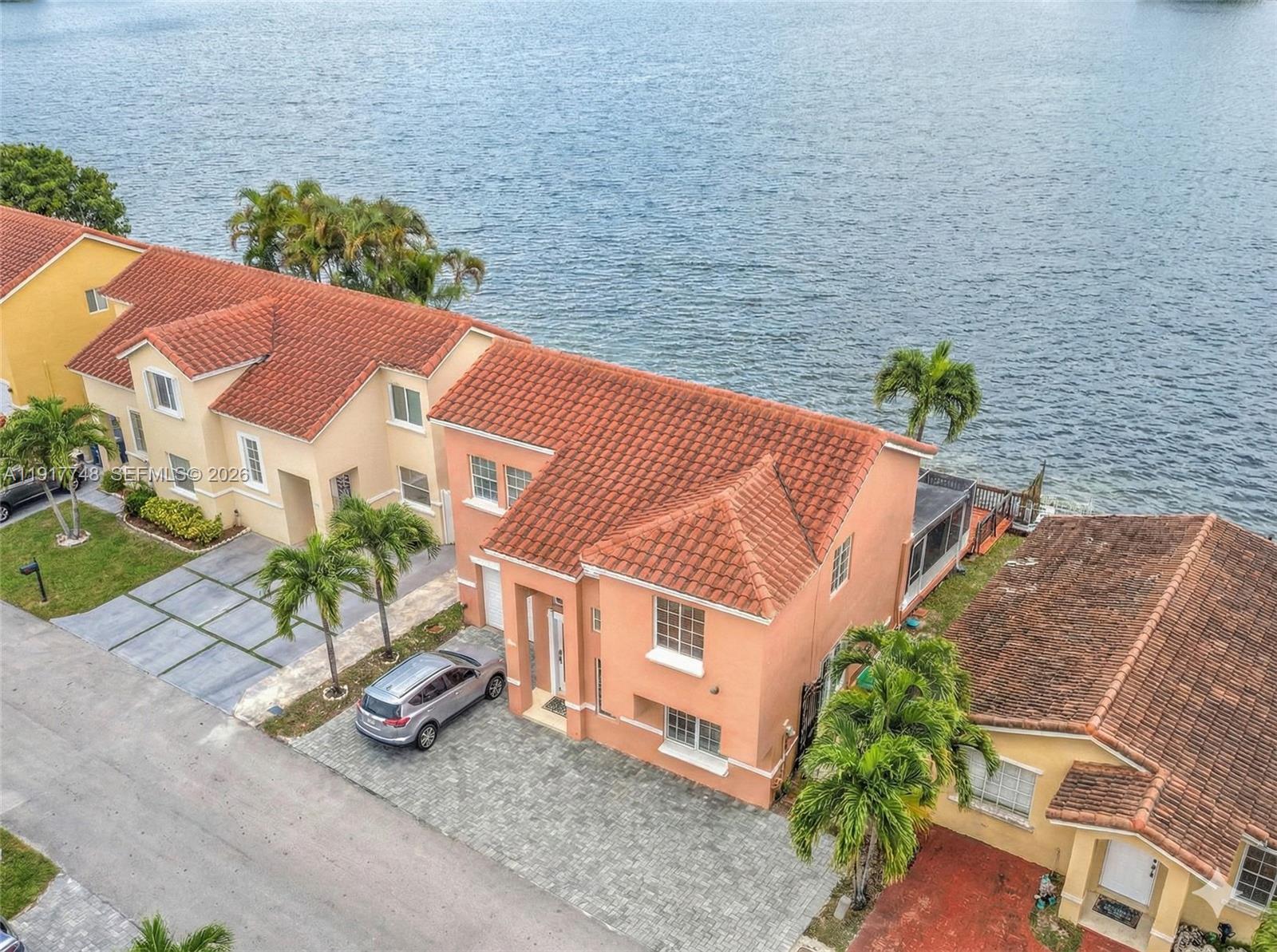 LAKE POINTE - Residential