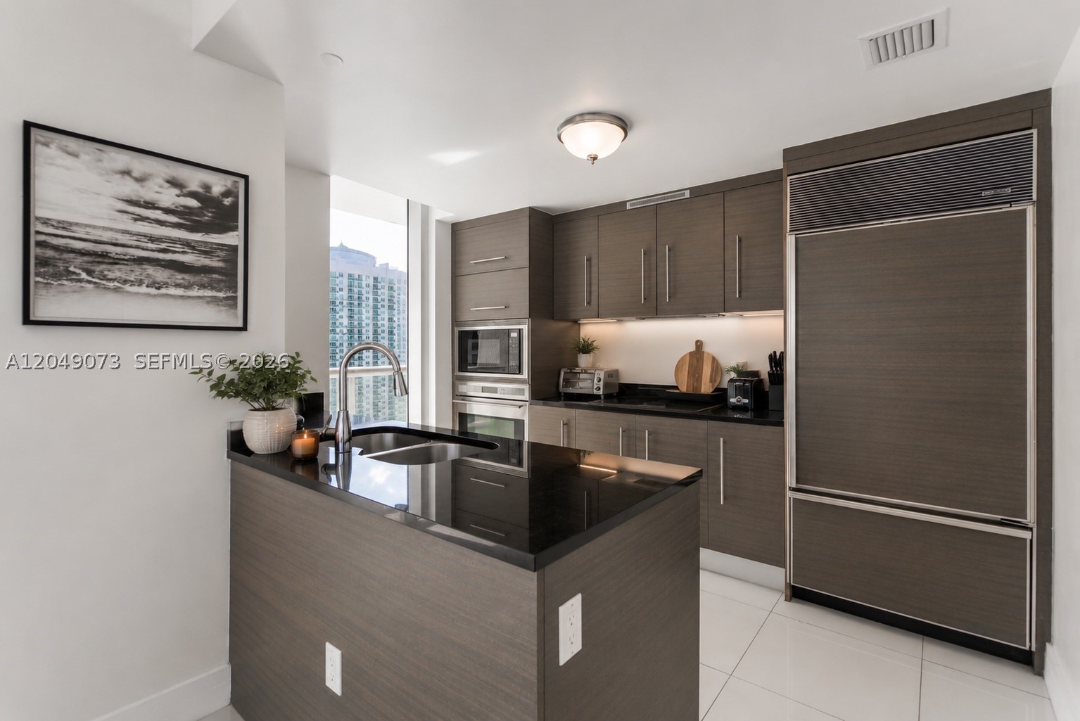 ICON BRICKELL CONDO NO 3 - Residential