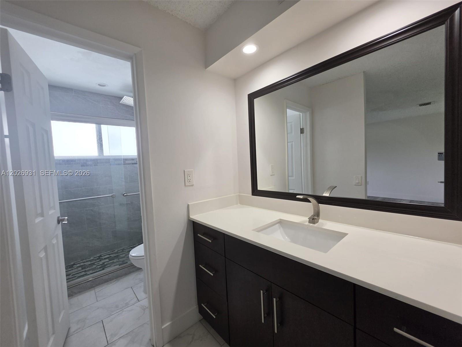 WINDSONG LAKES CONDO - Residential Lease
