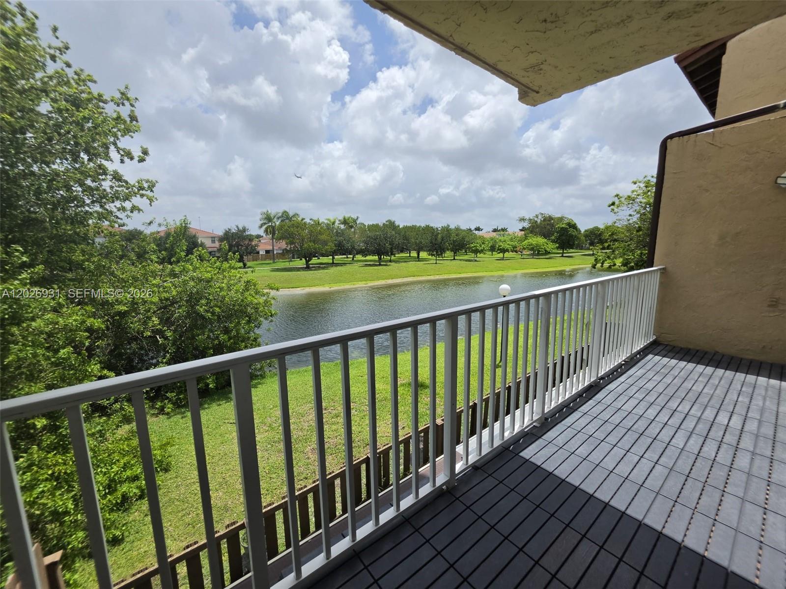 WINDSONG LAKES CONDO - Residential Lease