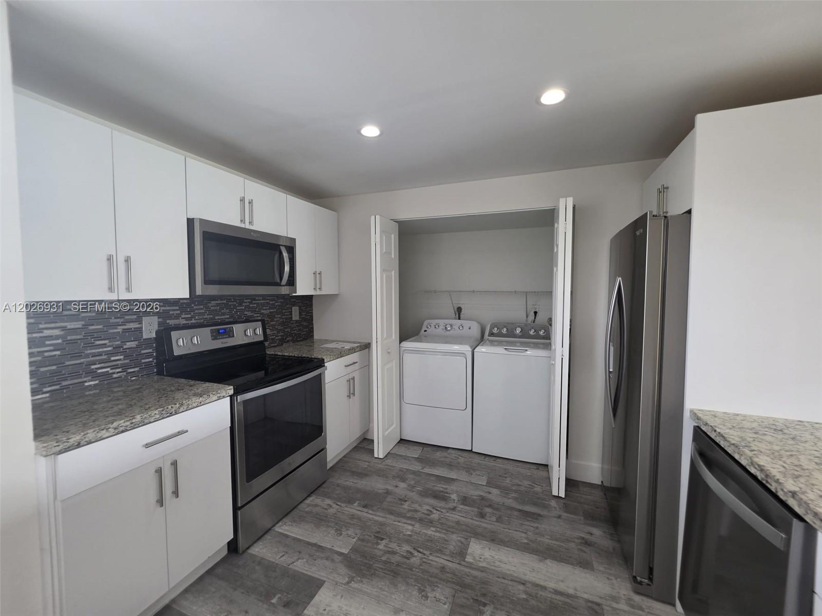 WINDSONG LAKES CONDO - Residential Lease