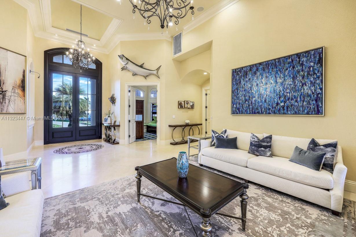 MARCO ISLAND ESTATES - Residential