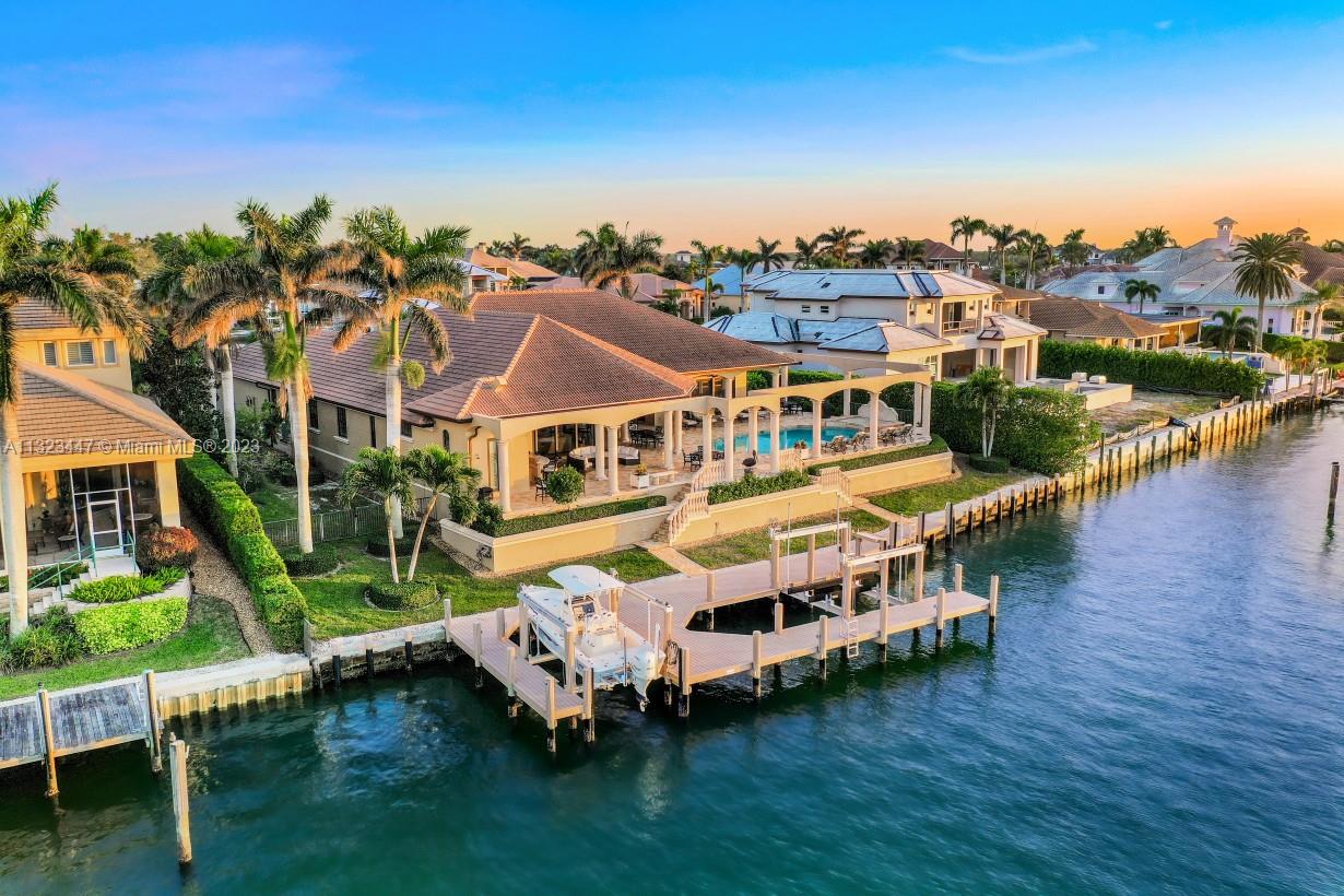 MARCO ISLAND ESTATES - Residential
