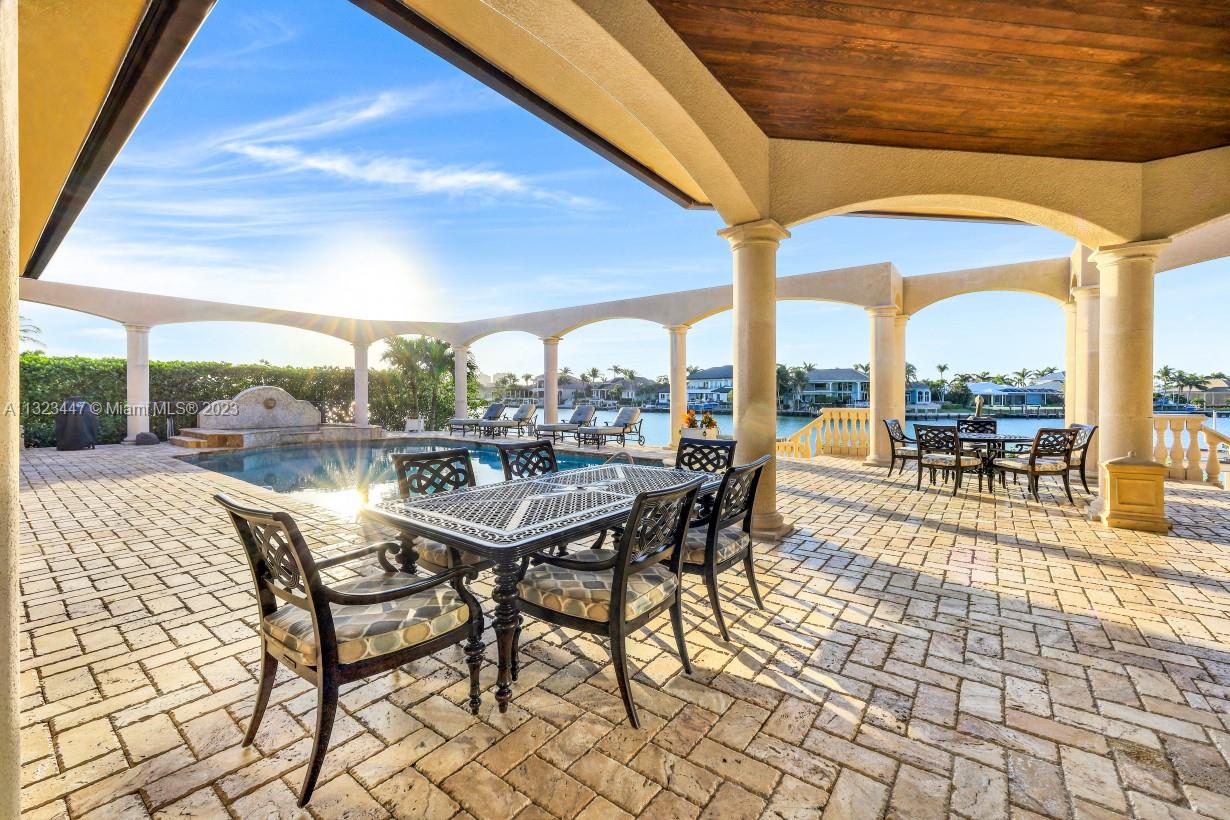 MARCO ISLAND ESTATES - Residential