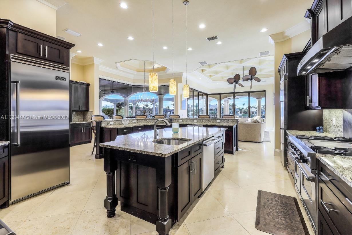 MARCO ISLAND ESTATES - Residential