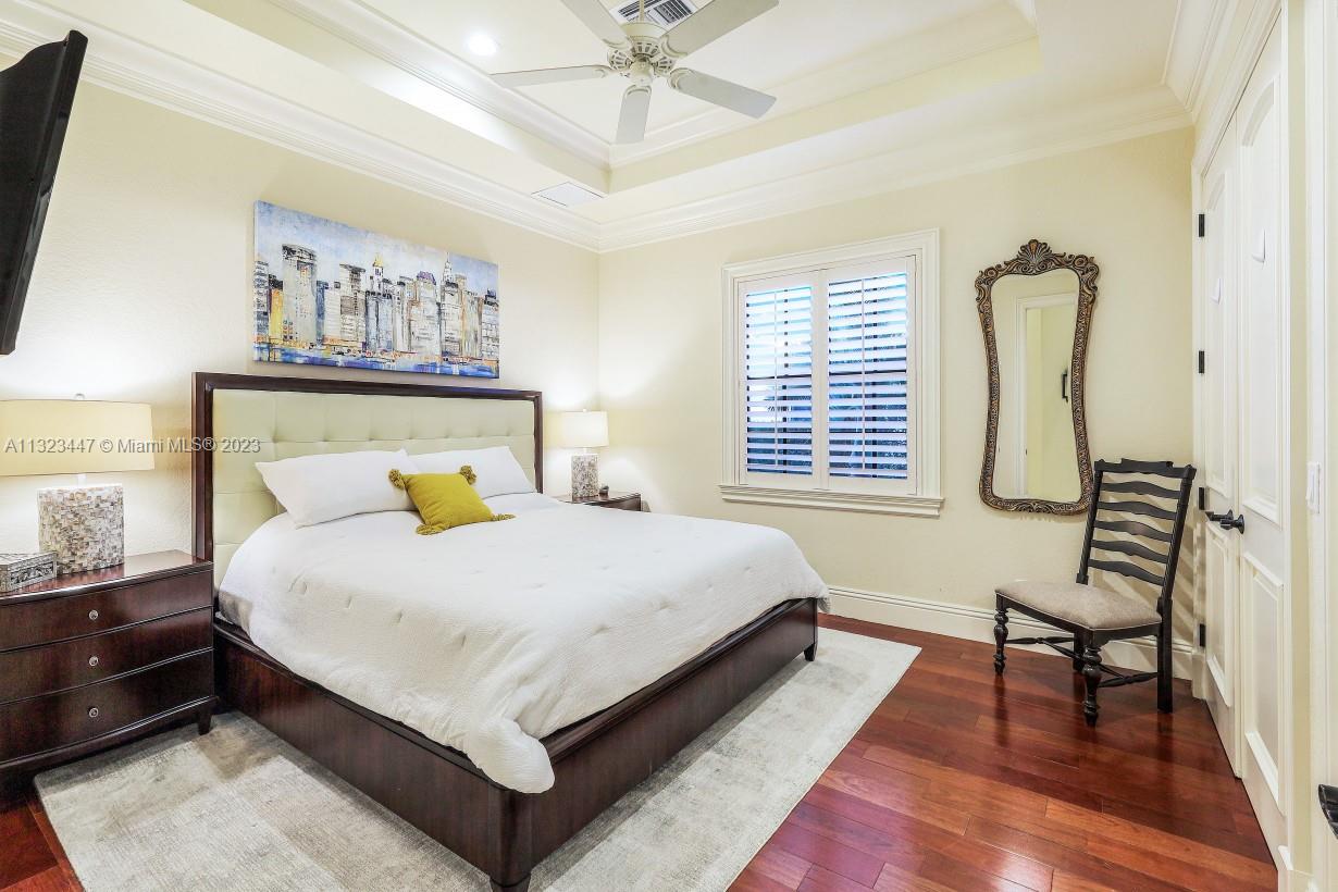 MARCO ISLAND ESTATES - Residential