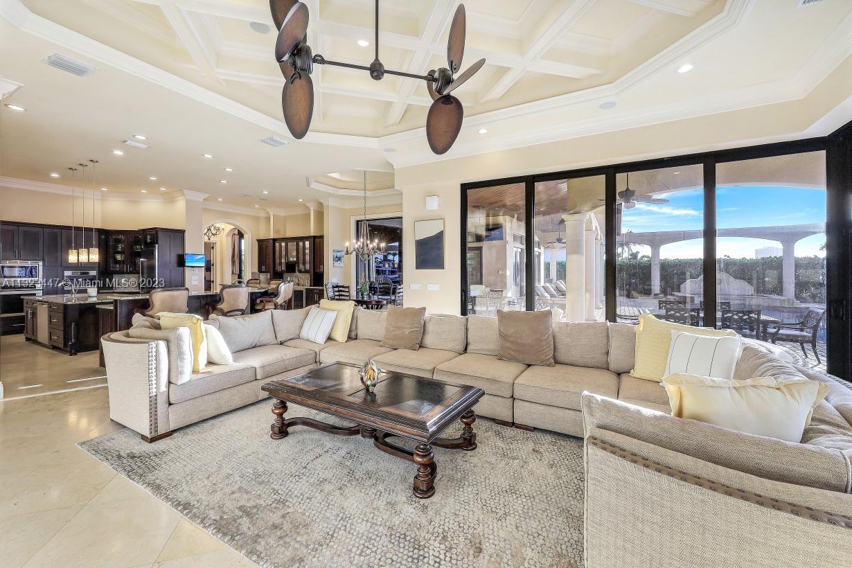 MARCO ISLAND ESTATES - Residential
