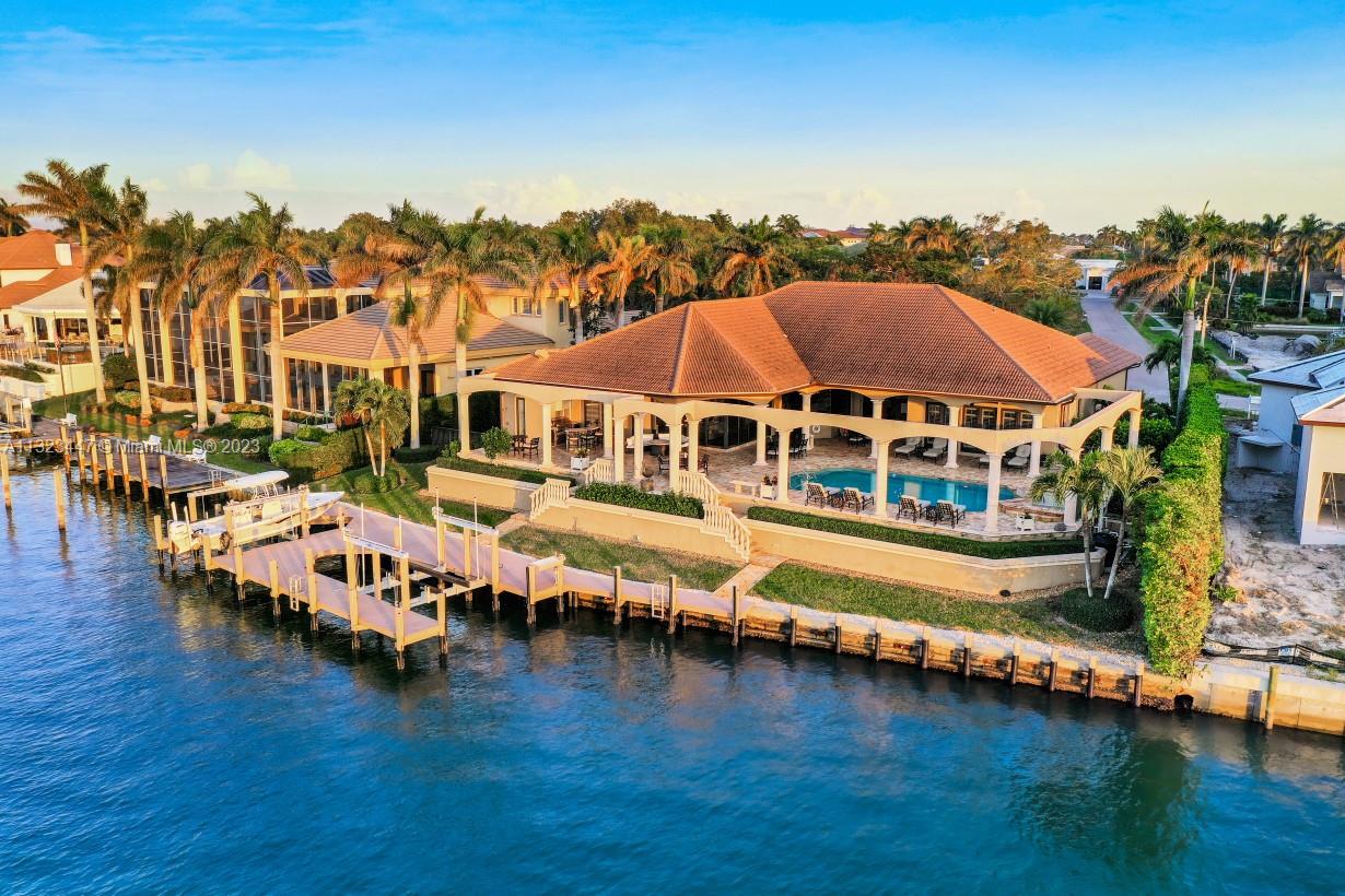 MARCO ISLAND ESTATES - Residential