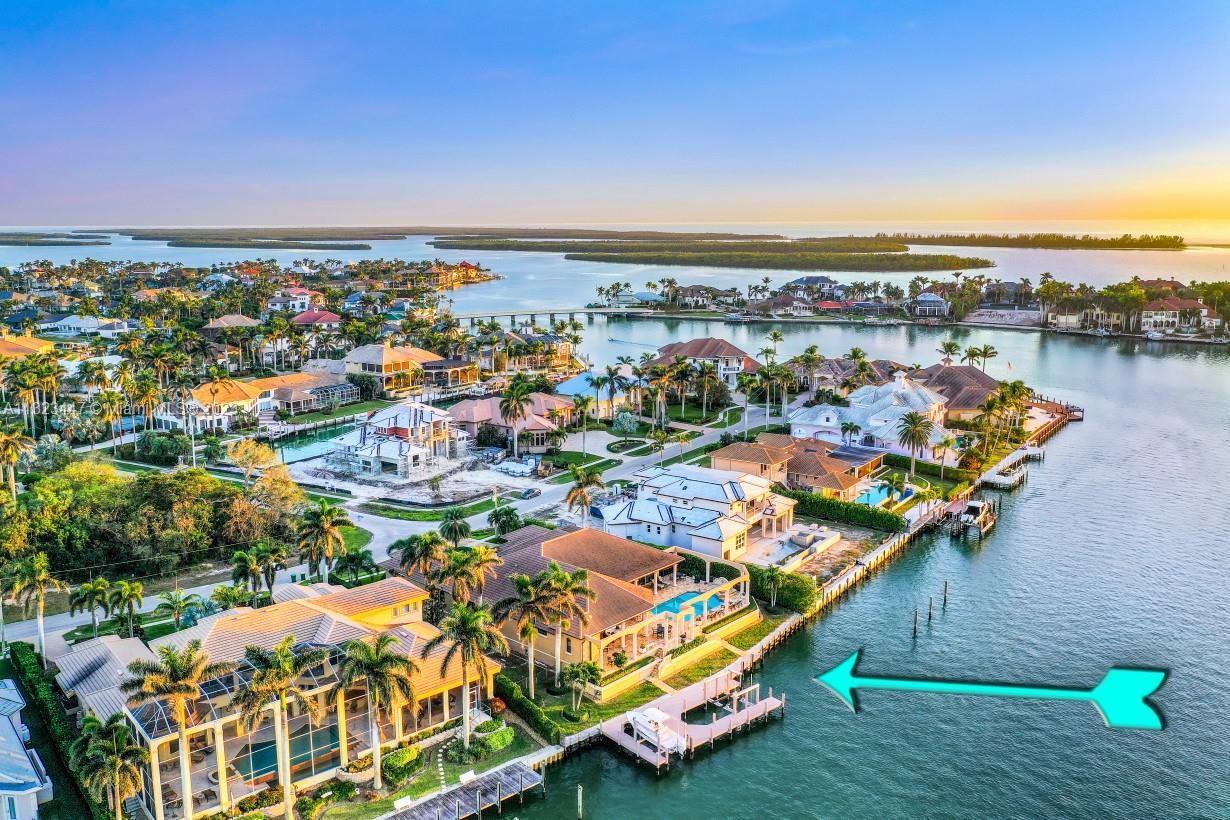 MARCO ISLAND ESTATES - Residential