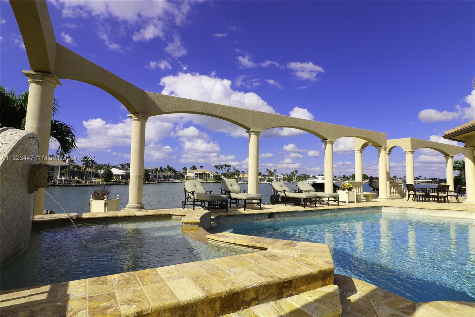 MARCO ISLAND ESTATES - Residential
