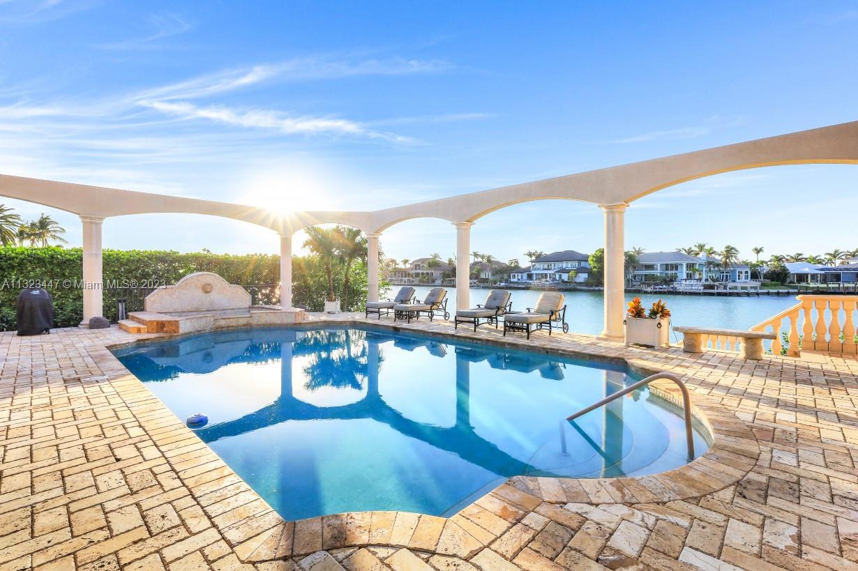 MARCO ISLAND ESTATES - Residential