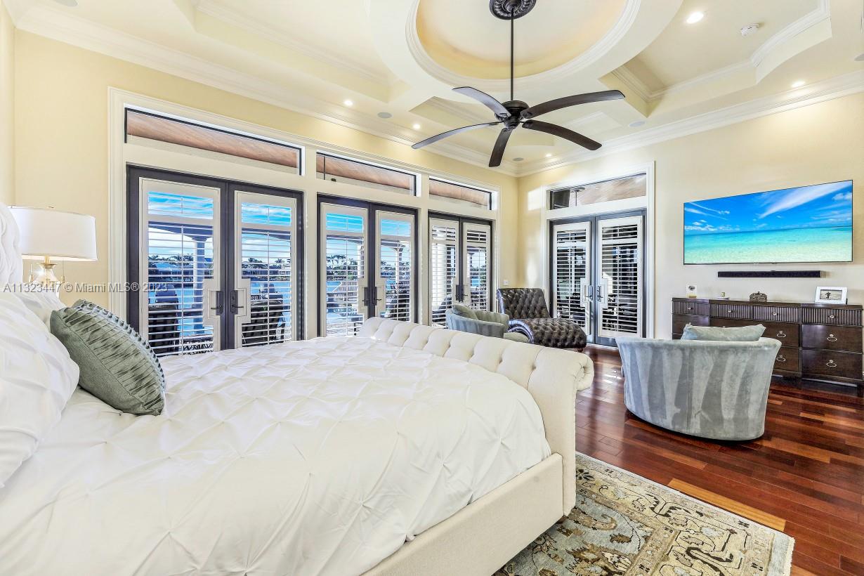 MARCO ISLAND ESTATES - Residential