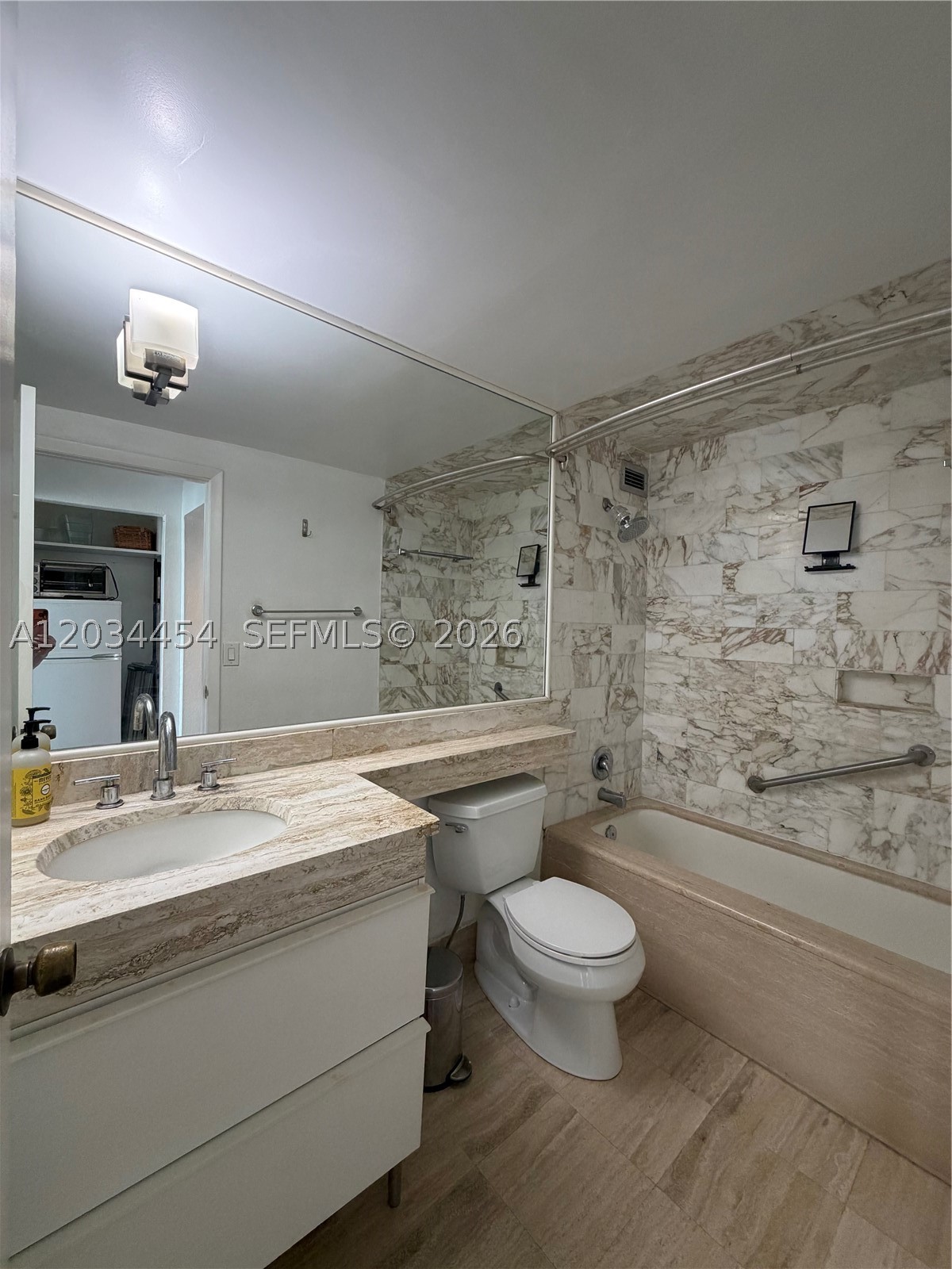 DAVID WILLIAM HOTEL CONDO - Residential