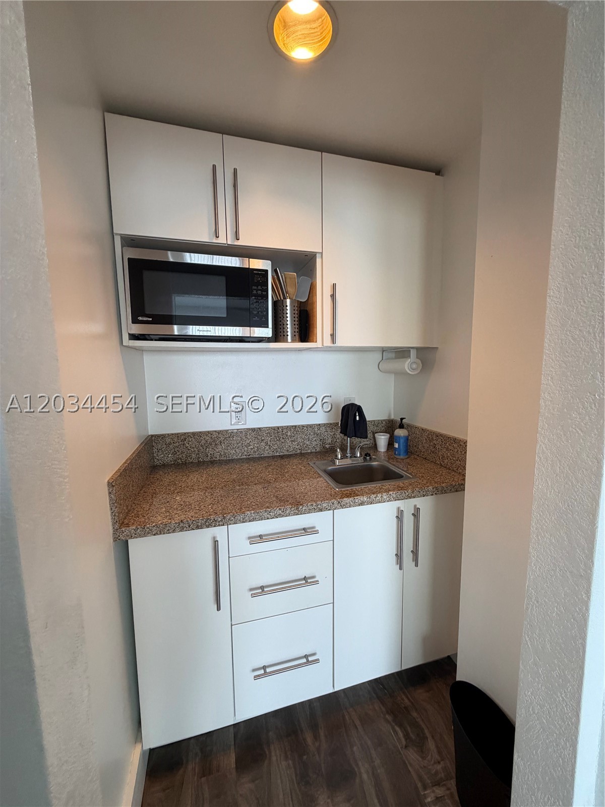 DAVID WILLIAM HOTEL CONDO - Residential