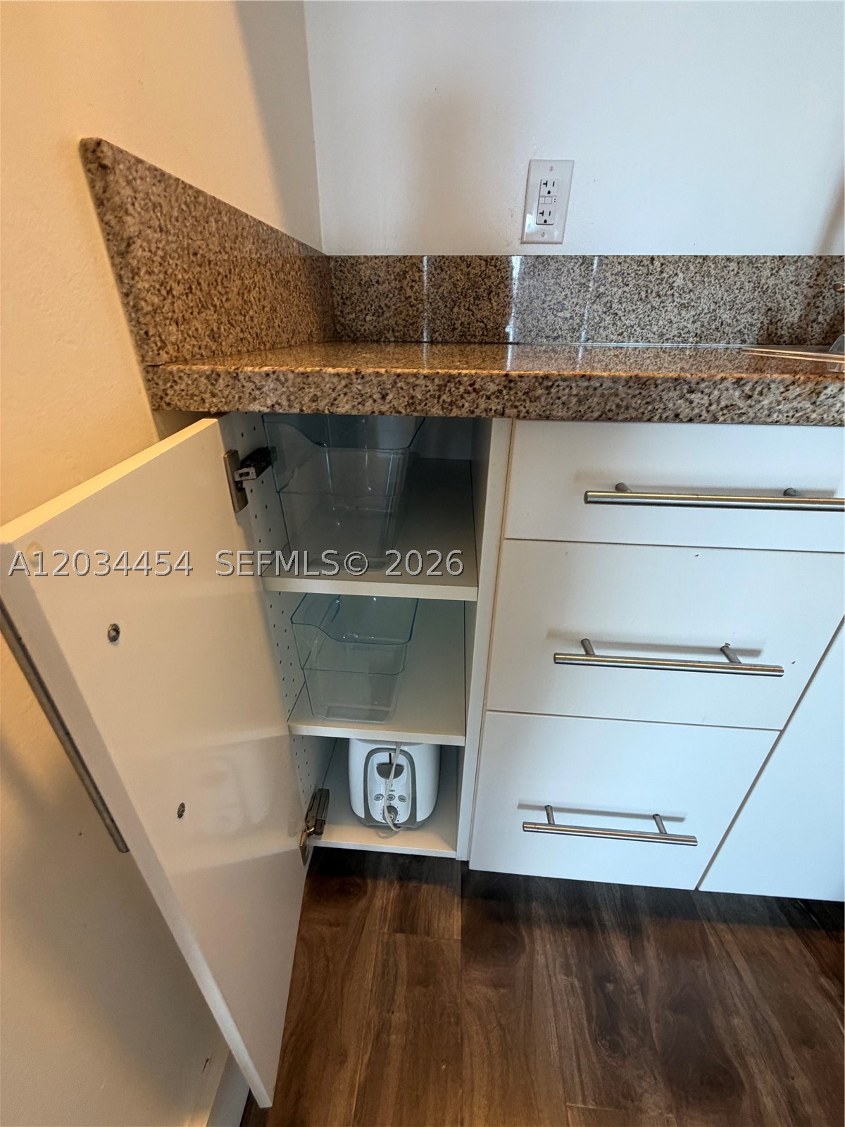 DAVID WILLIAM HOTEL CONDO - Residential