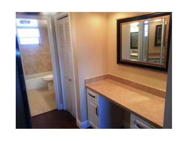 HILLCREST COUNTRY CLUB #1 - Residential Lease