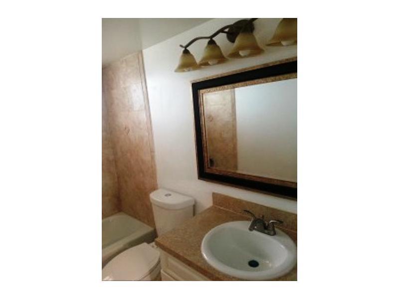 HILLCREST COUNTRY CLUB #1 - Residential Lease