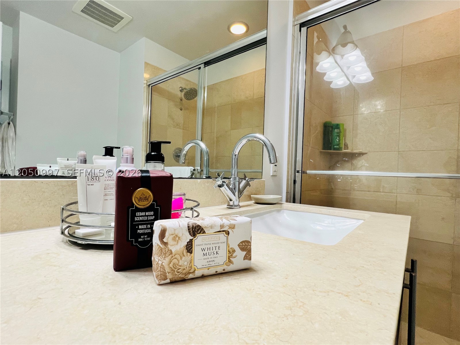 THE AXIS ON BRICKELL COND - Residential Lease