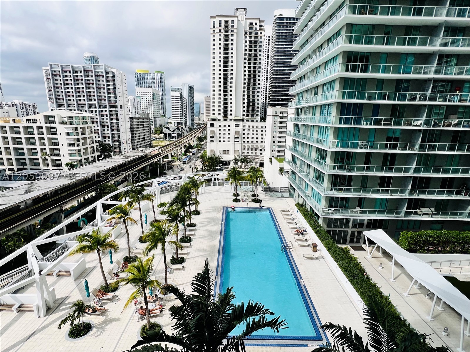 THE AXIS ON BRICKELL COND - Residential Lease