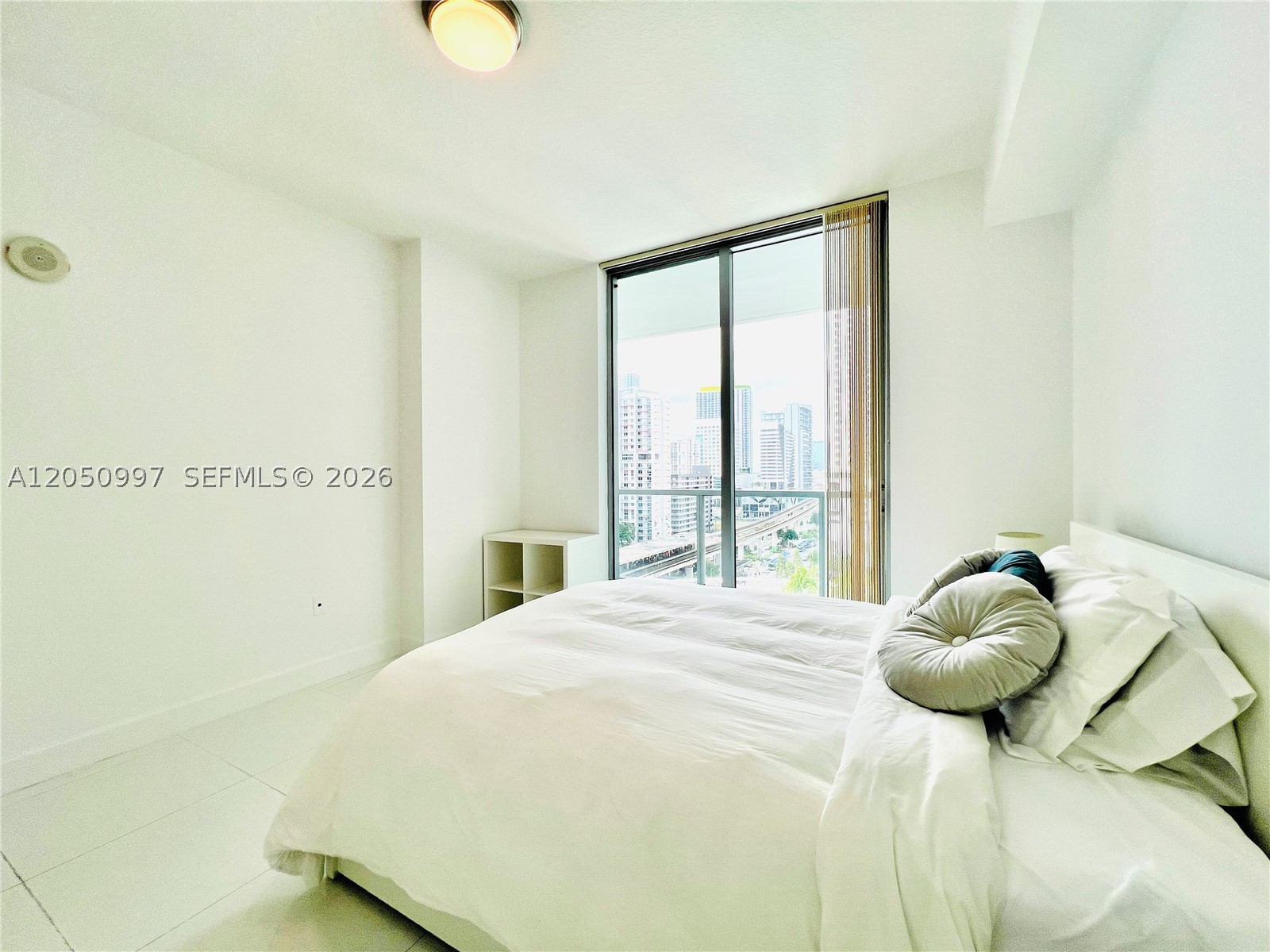 THE AXIS ON BRICKELL COND - Residential Lease