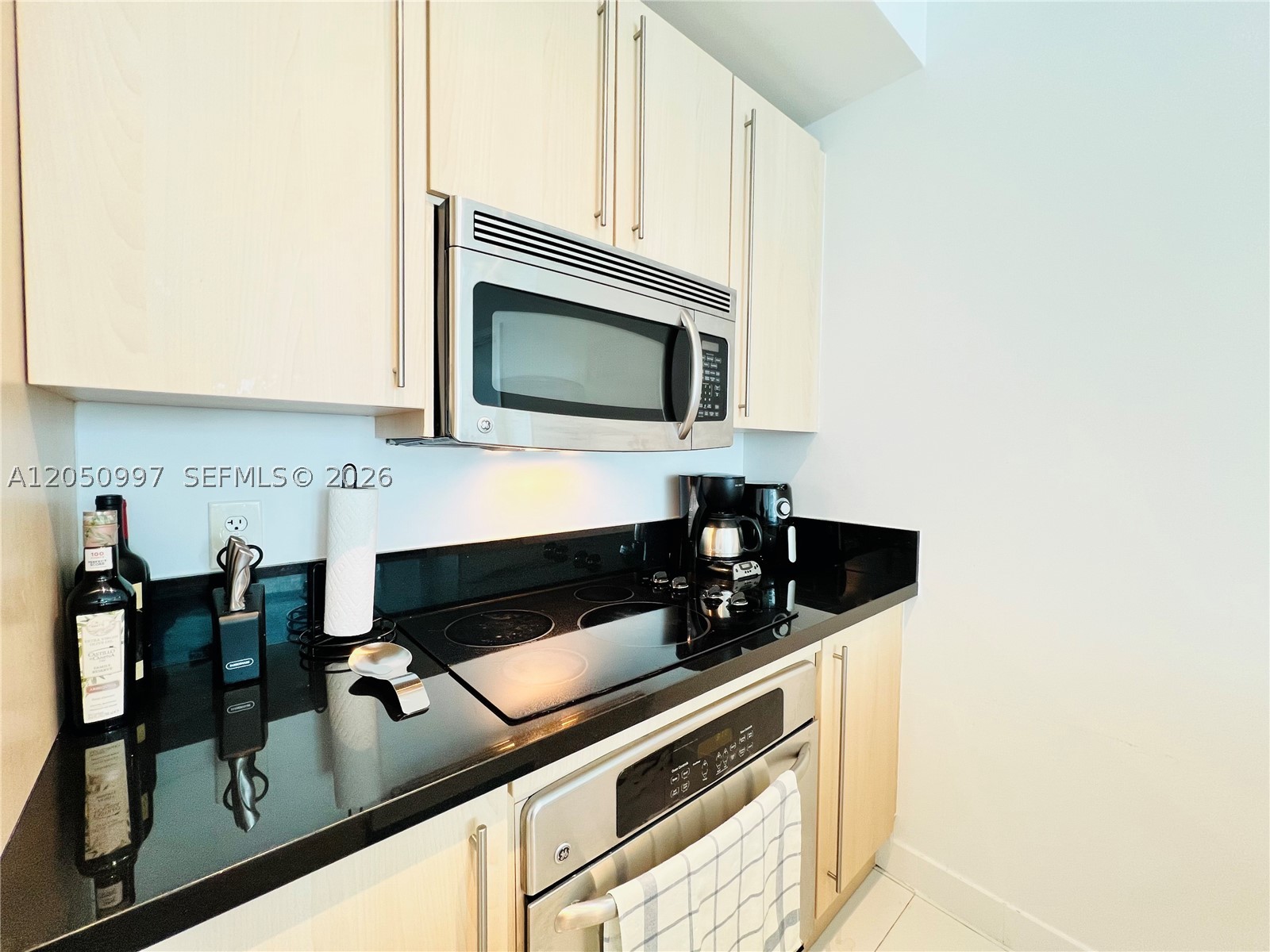 THE AXIS ON BRICKELL COND - Residential Lease