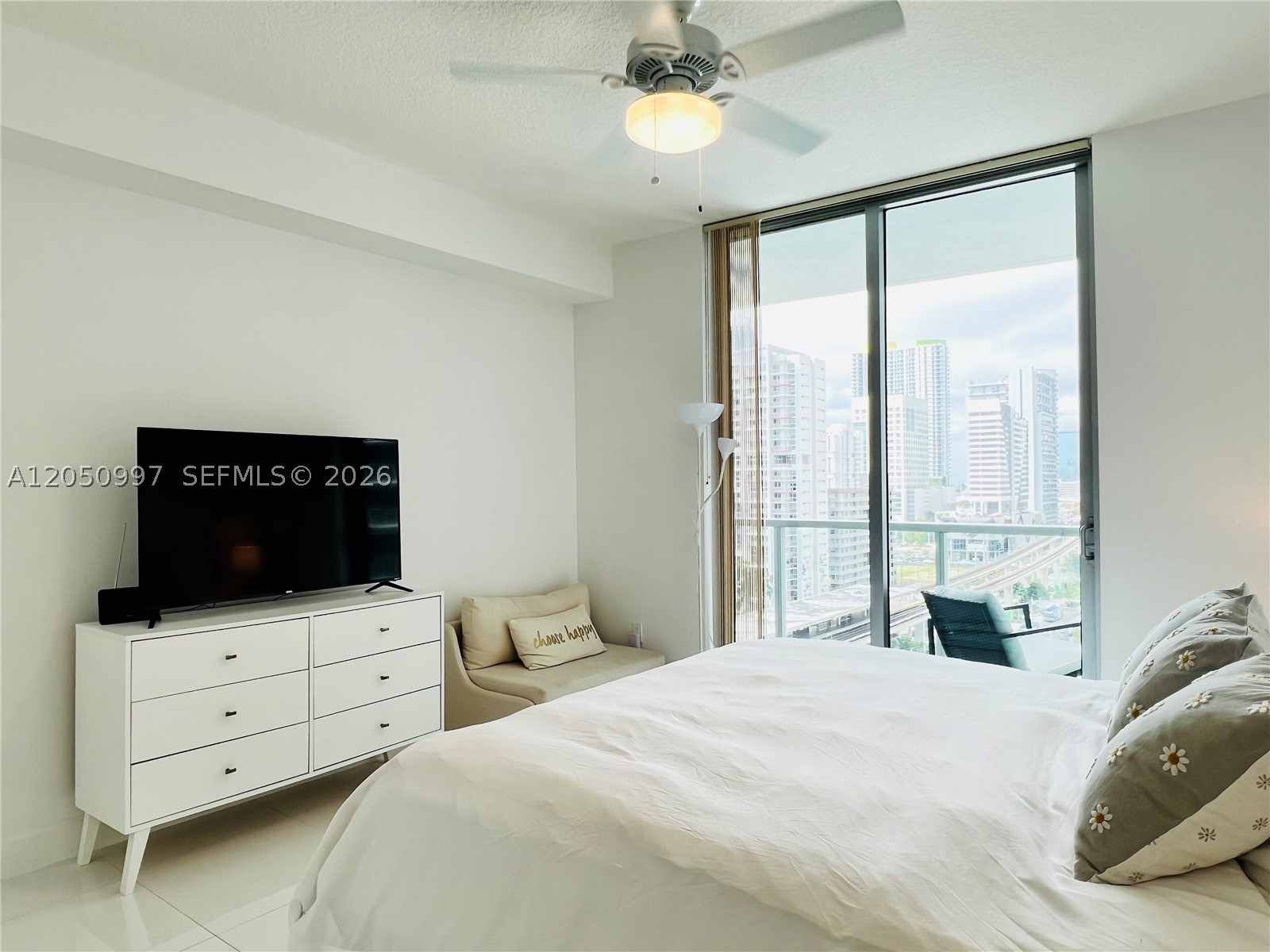 THE AXIS ON BRICKELL COND - Residential Lease