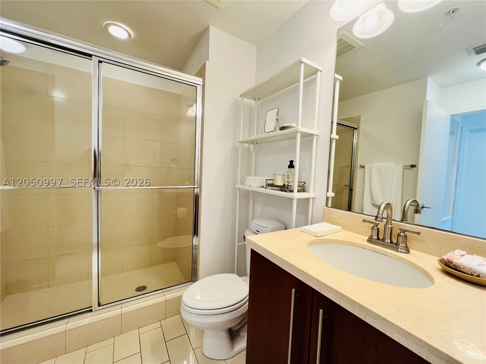 THE AXIS ON BRICKELL COND - Residential Lease