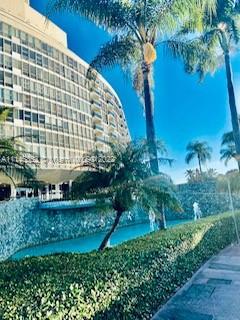 KING COLE CONDO - Residential