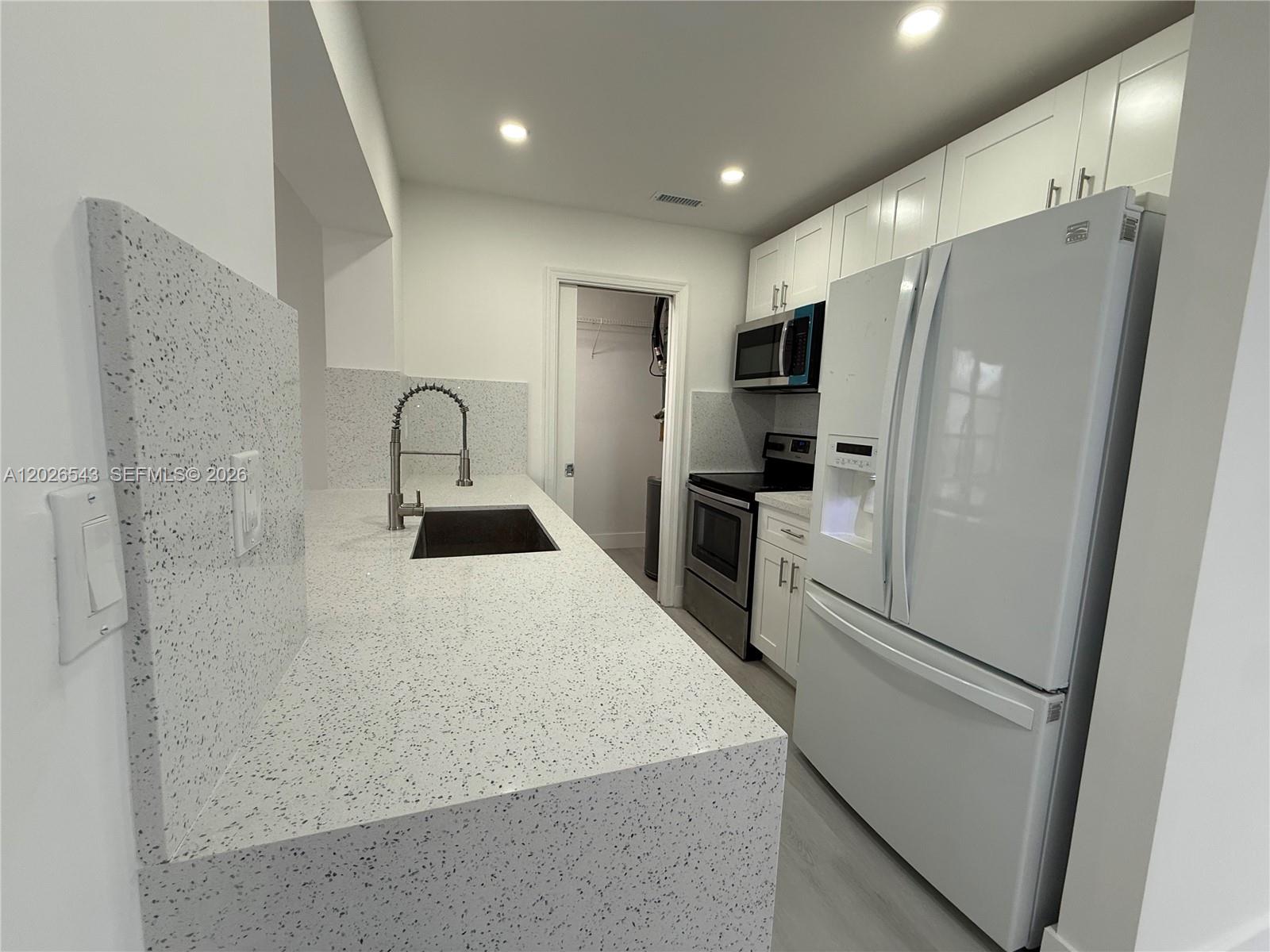 MAINLANDS OF TAMARAC LAKE - Residential